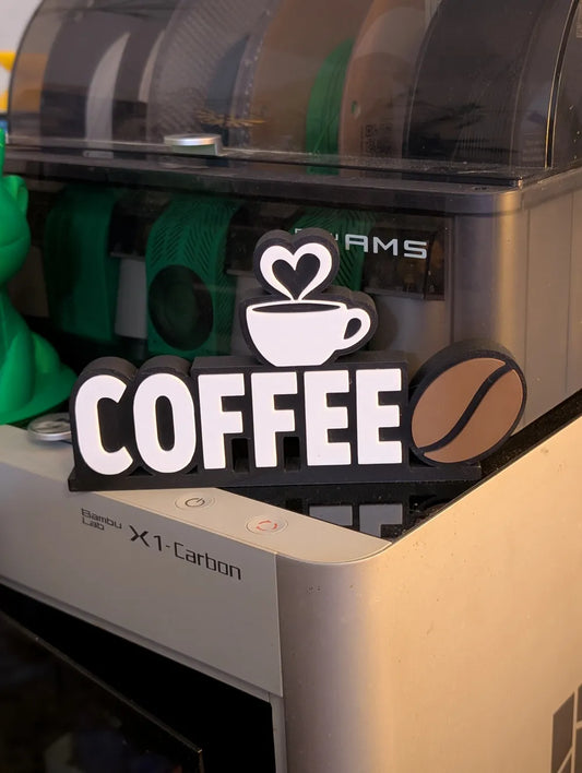Letrero Coffee Bar en repisa